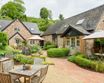 Tudor Farmhouse - Coleford - Binnenhof