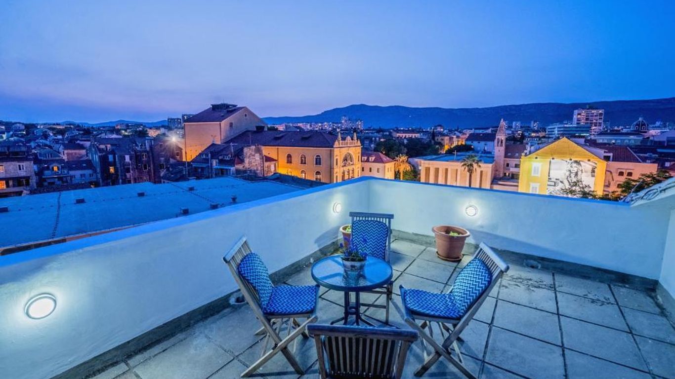 Penthouse Priuli Apartment