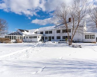 Spacious Suite in a farm setting-20 mins to the ocean-#2-Abbott Brook Inn - North Berwick - Building