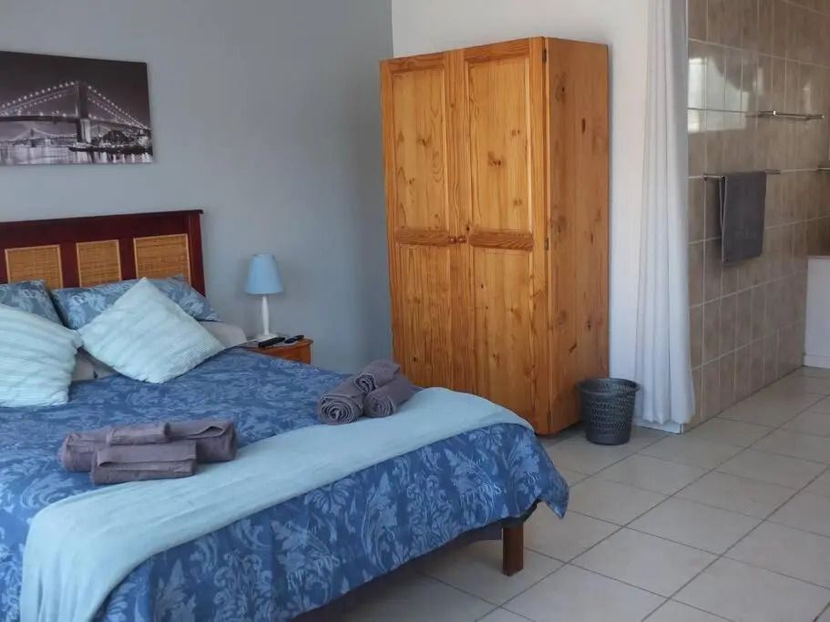 Heron Place sunny self-catering garden flatlet - Port Alfred