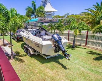 Marine Break Agnes Water - Secure Boat Parking Inside Yard, Outside Pet Welcome - Agnes Water - Außenansicht