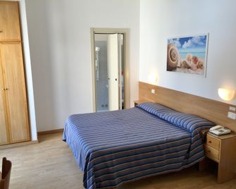 Hotel Mayor - Sperlonga - Slaapkamer