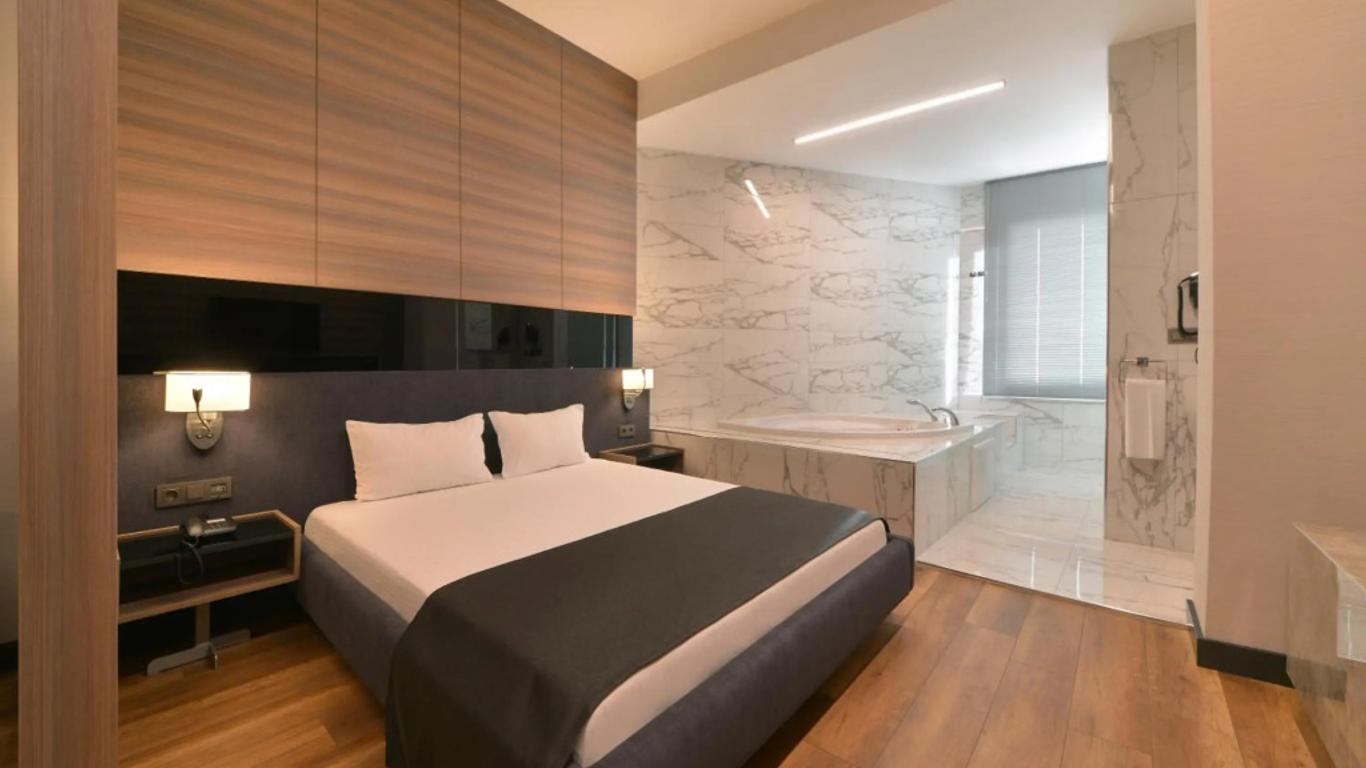 Nish İstanbul Suites & Hotel