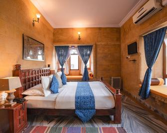 Hotel Helsinki House - Jaisalmer - Sovrum