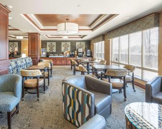 Best Western Plus Ponderay Mountain Lodge - Ponderay - Salónek