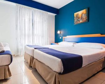 MC Villa De Pinto - Pinto