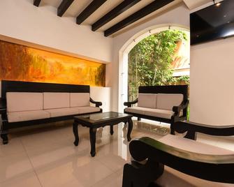 Sendero Hotel - Actopan - Living room