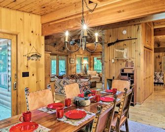 Rustic Cozy Cabin on Island Lake w/ Fire Pit, Dock - Park Rapids - Jídelna