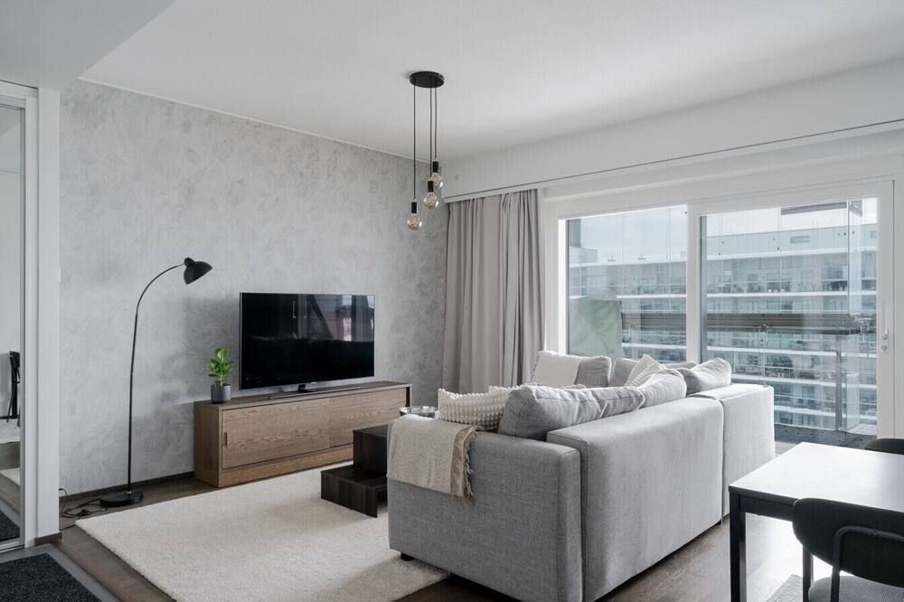 Modern 1BR Apartment with Balcony at Tripla Pasila, 5 mins to Helsinki City Center - הלסינקי - סלון