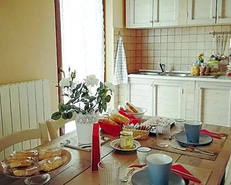 B&B La Lumachella - Porano - Sala de jantar