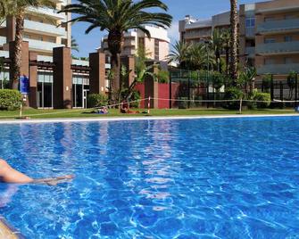 Holiday Apartment With Sauna, Indoor Pool and Fitness - Salou - Pool