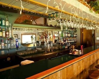 Rain Forest Resort Village - Quinault - Bar