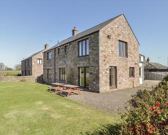 Hunters Chase - Penrith - Building