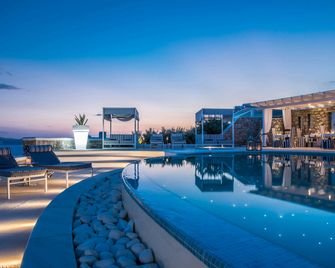 DeLight Boutique Hotel - Small Luxury Hotels of the World - Agios Ioannis - Pool