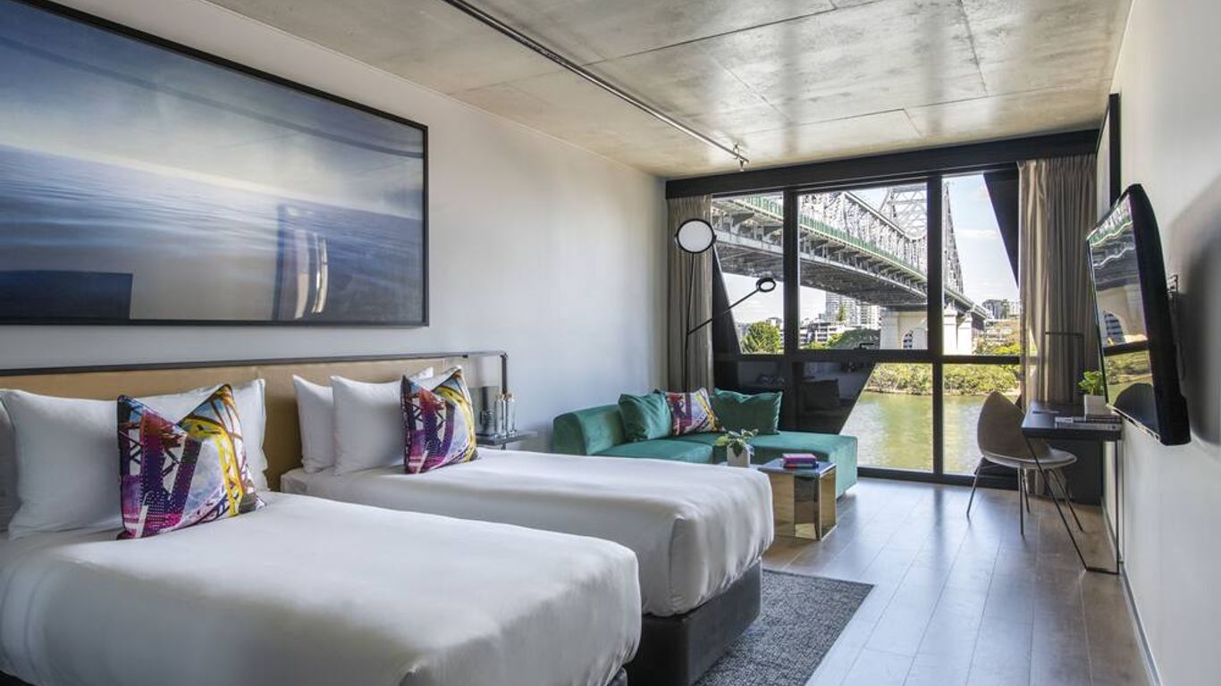 Crystalbrook Vincent