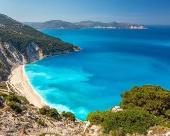 Villa With Private Swimming Pool And Breathtaking Seaviews - Skala - Strand