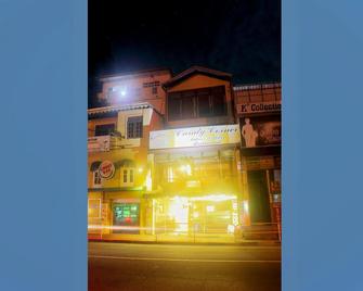 256 Townhouse Rest - Kandy - Edificio