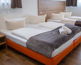 Orange Hotel und Apartments - Neu-Ulm - Chambre