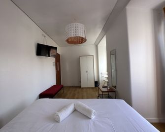 Vistas de Lisboa Hostel - Lisboa - Quarto