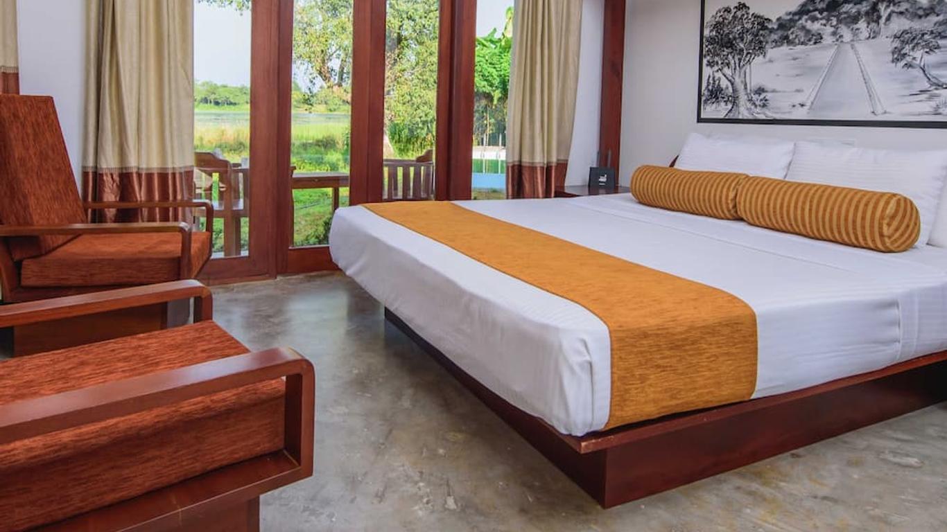 Sigiriya Wewa Addara Hotel - Hotel By The Lake