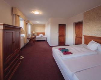 Hotel a restaurace Pomezí - Teplice - Slaapkamer