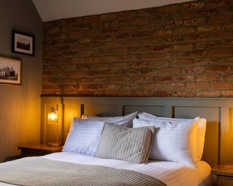 The Poacher Inn - Hook