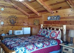 Bryce Valley Lodging - Tropic - Bedroom