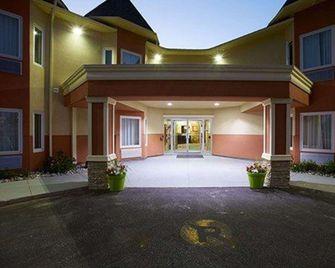 Quality Inn - Southampton - Gebouw