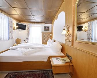 Hotel Montabella - Tschagguns - Schlafzimmer