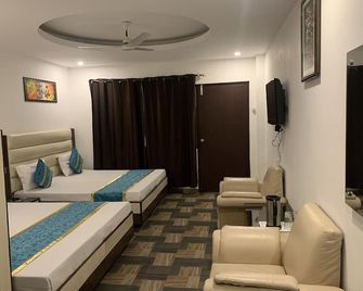 Hotel Maha Luxmi Palace - Katra - Habitación