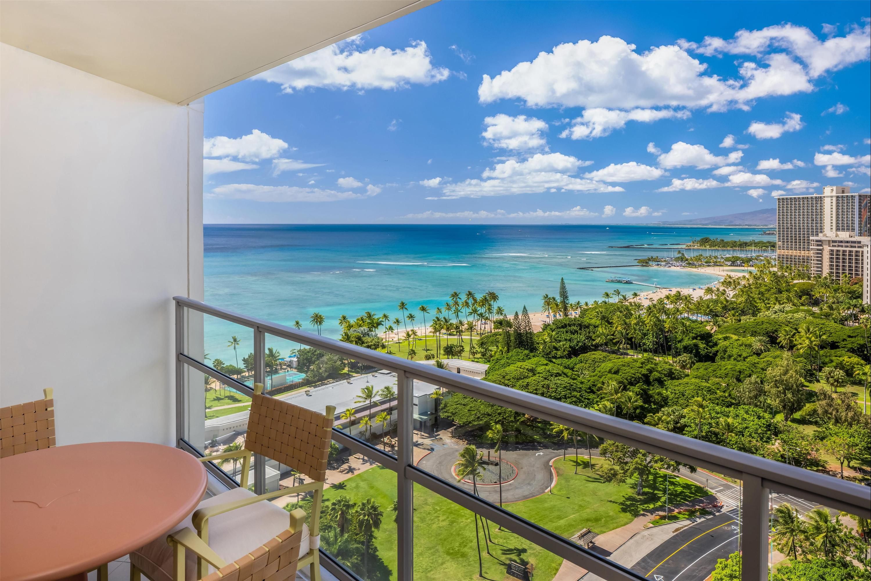 Ka Laʻi Waikiki Beach, LXR Hotels & Resorts from $291. Honolulu