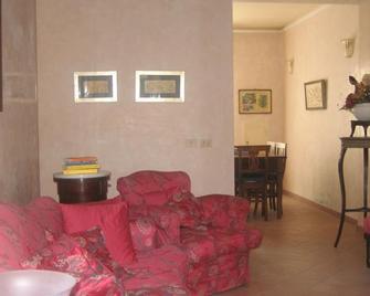 Charmsuite Palladio - Venice - Living room