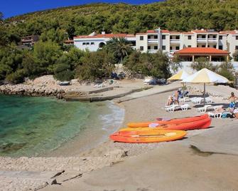 Apartments by the sea Prizba, Korcula - 9229 - Blato - Пляж