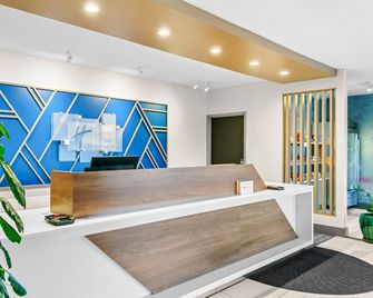 Holiday Inn Express & Suites Baltimore West - Catonsville By IHG - Catonsville - Recepción
