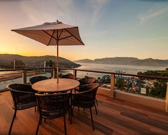 Portogalo Suite Hotel - Angra dos Reis - Balkon