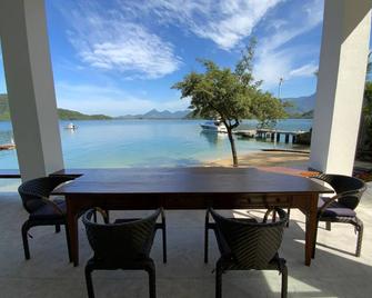 Lb - Ar01 Praia Da Árvore Mansion 09 Suites Private Beach Angra Vacation Rental - Angra dos Reis - Patio