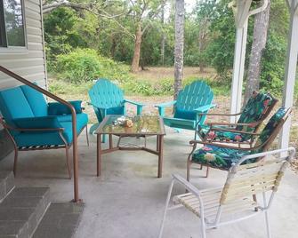 Turtle Time - 4 Bd House Near Holden Beach - Escape The Crowds! - Supply - Patio