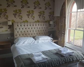 Fox and Pheasant Inn - Carlisle - Bedroom