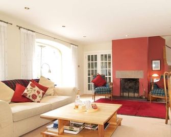 North Cottage at Boath Stables – A Cozy Highland Escape - Nairn - Obývací pokoj