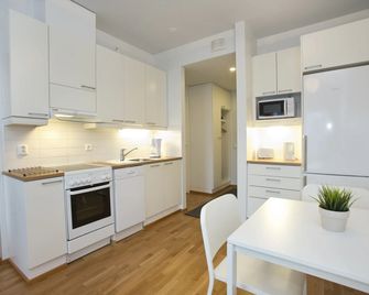 Kotimaailma Apartments Rovaniemi - Rovaniemi - Kitchen