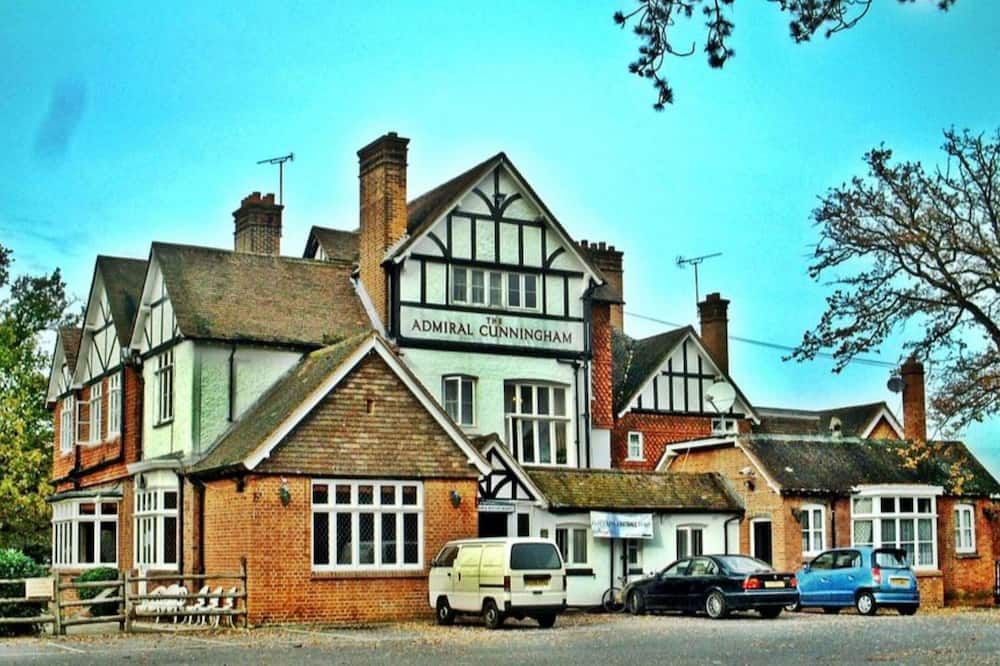 The Admiral Cunningham Hotel