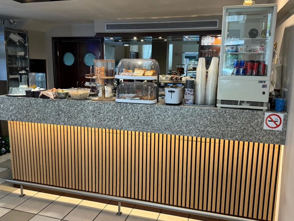 هوتل جلاروس