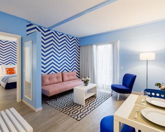 Terrace Mar Suite Hotel - Funchal - Sala de estar