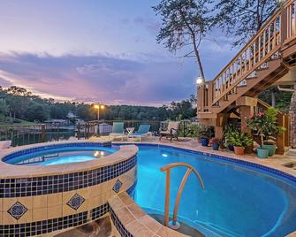New! Country Villa: Dock, Pool, Spa, Waterfall, Grotto, Firepit, Fishing Hole. - Arley - Pool