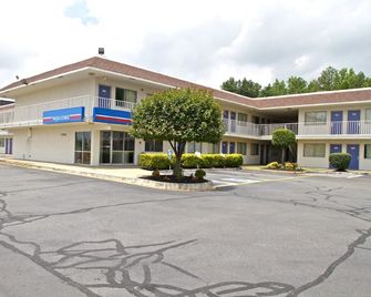 Motel 6-Sandston, Va - Richmond, Va - סנדסטון - בניין