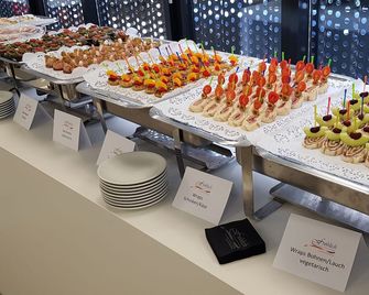 Hotel Fröhlich - Kaiserslautern - Buffet