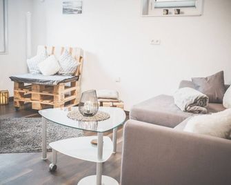 Neu! Moderne Ferienwohnung Knuellwald - Knüllwald - Salon