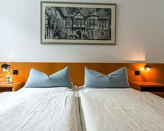 City Hotel - אייזנאך - חדר שינה