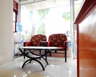 OYO 2647 Anissa Guest House - Bengkulu City - Lobby