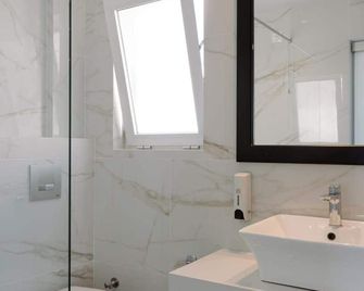 Ormos Atalia Village - Bali - Bathroom